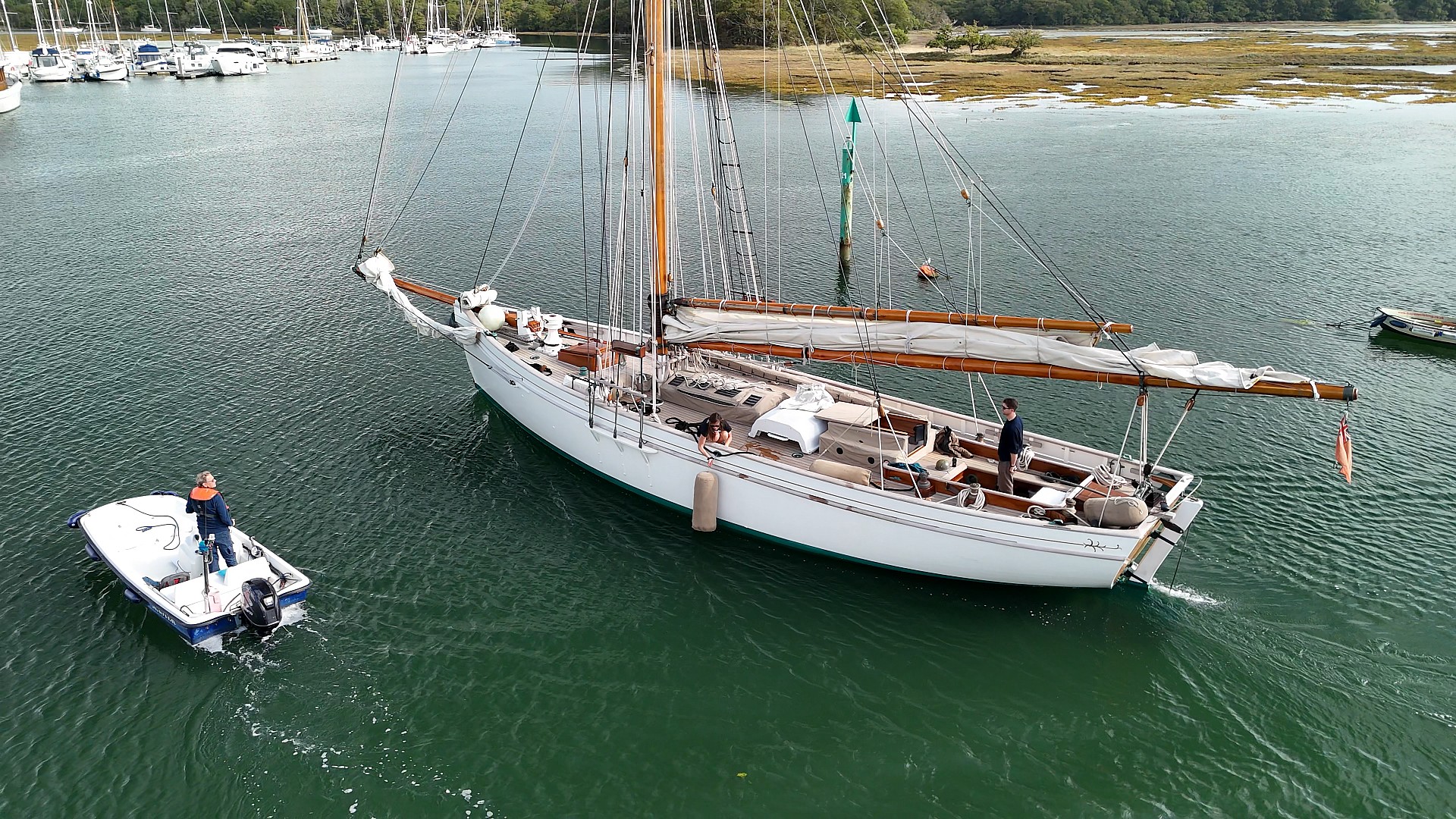 Tally Ho Is Welcomed To The Beaulieu River