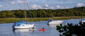 Moorings and kayaks on the Beaulieu River